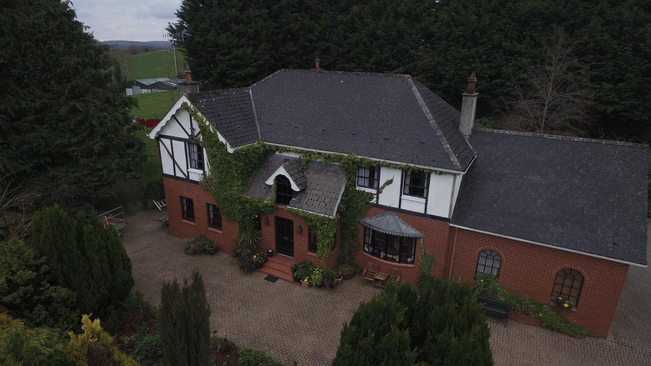 Pinewood Lodge Guest House Omagh Exterior foto